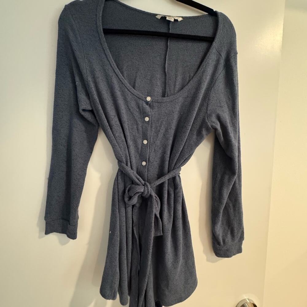 Blue Long Sleeve Buttoned romper size small American eagle